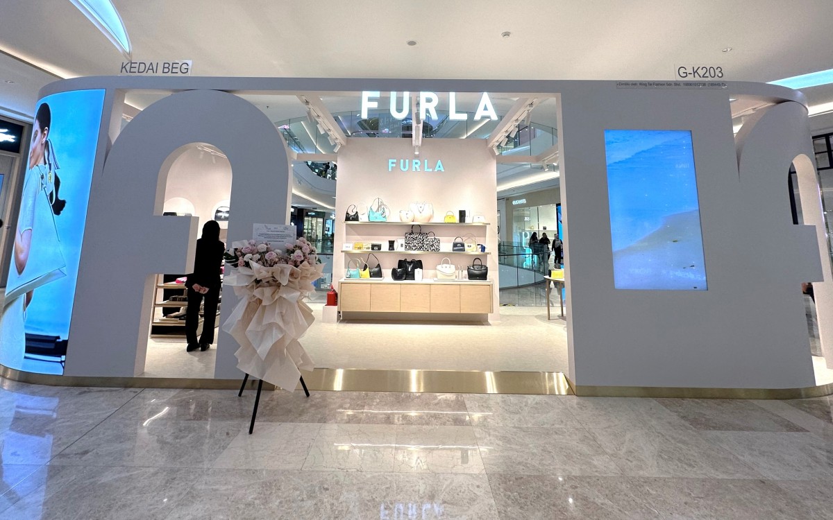 Furla mall sale